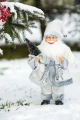 swiety-mikolaj-skandynawski-figurka-40-cm-produkt-jumi-wizualizacja-na-sniegu.webp