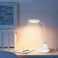 nowoczesna-lampka-biurkowa-led-biala-regulacja-swiatla-marka-jumi-wizualizacja-oswietlenia.webp