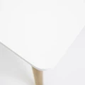 stol-kwadratowy-80-x-80-cm-bialy-blat-marka-jumi-rog-blat.webp
