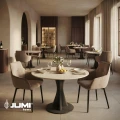 krzeslo-jadalniane-alma-bezowe-welurowe-restauracja.webp