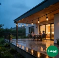 girlanda-ogrodowa-15-led-zarowki-12m-na-tarasie-w-deszczu.webp