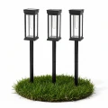 zestaw-lamp-solarnych-1-led-latarenka-3-sztuki-cieply-bialy-trzy-lampy-na-trawie.webp