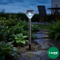 zestaw-lamp-solarnych-1-led-diament-6-sztuk-zimny-bialy-zblizenie-ogrod.webp