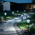 zestaw-lamp-solarnych-led-latarenka-6-sztuk-bialy-ogrod-noca.webp