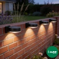 zestaw-lamp-solarnych-12-led-wbijana-kinkiet-4-sztuki-cieply-bialy-mur-ceglany.webp