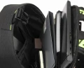 plecak-wycieczkowy-tourpeak-czarny-laptop-dokumenty-komora.webp