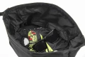 plecak-tourpeak-czarny-rolltop-wnetrze-okulary-zegarek.webp