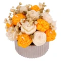 swieca-sojowa-mini-flowerbox-biale-pomaranczowe-kwiaty.webp