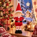 elf-swiateczny-chlopiec-czerwony-dekoracja-bozonarodzeniowa-okno.webp