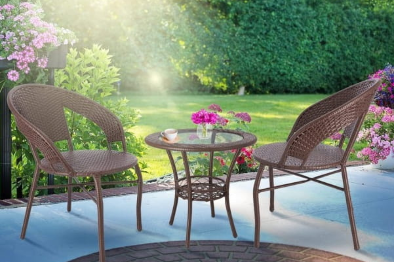 Zestawy mebli ogrodowych i tarasowych
